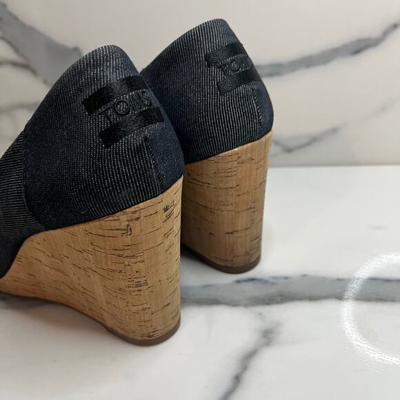 TOMS Women's Navy Blue Cork Wedges Sz 7.5 Casual Peep Toe Classic Comfort - Picture 4 of 7